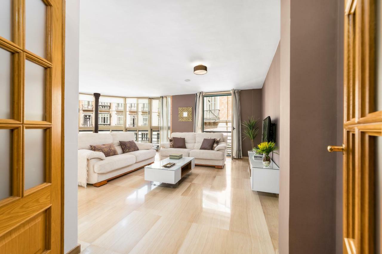 Iloftmalaga Larios-Strachan Экстерьер фото